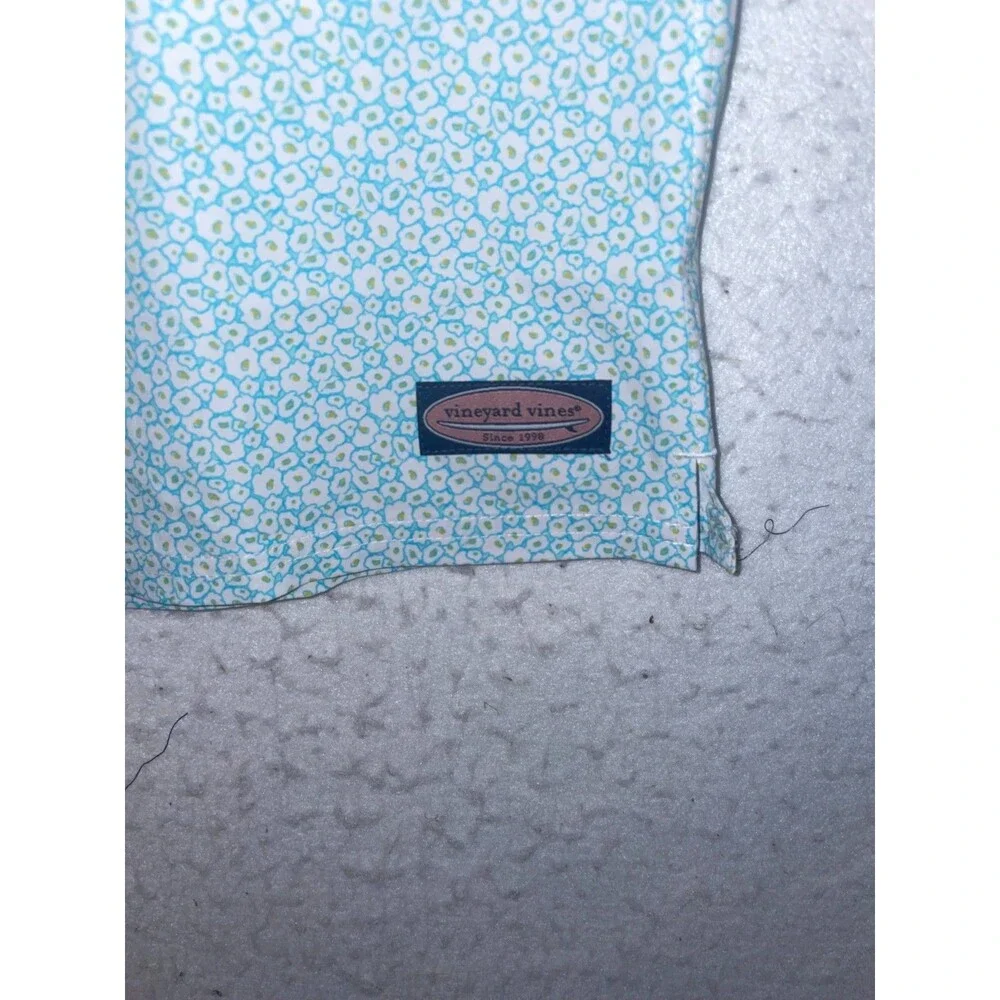 Vineyard Vines Mens XXL swim trunks light blue white 7